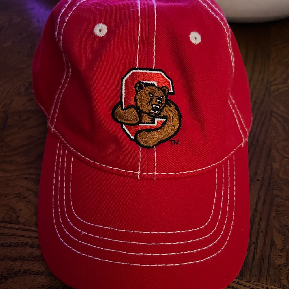 Cornell University Red Cotton Baseball Hat for women / Young adult